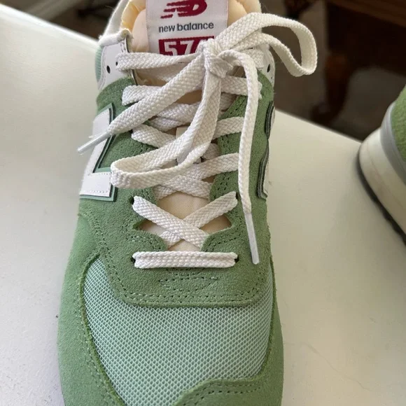New Balance 574 Athletic Shoes Green - Picture 3 of 10